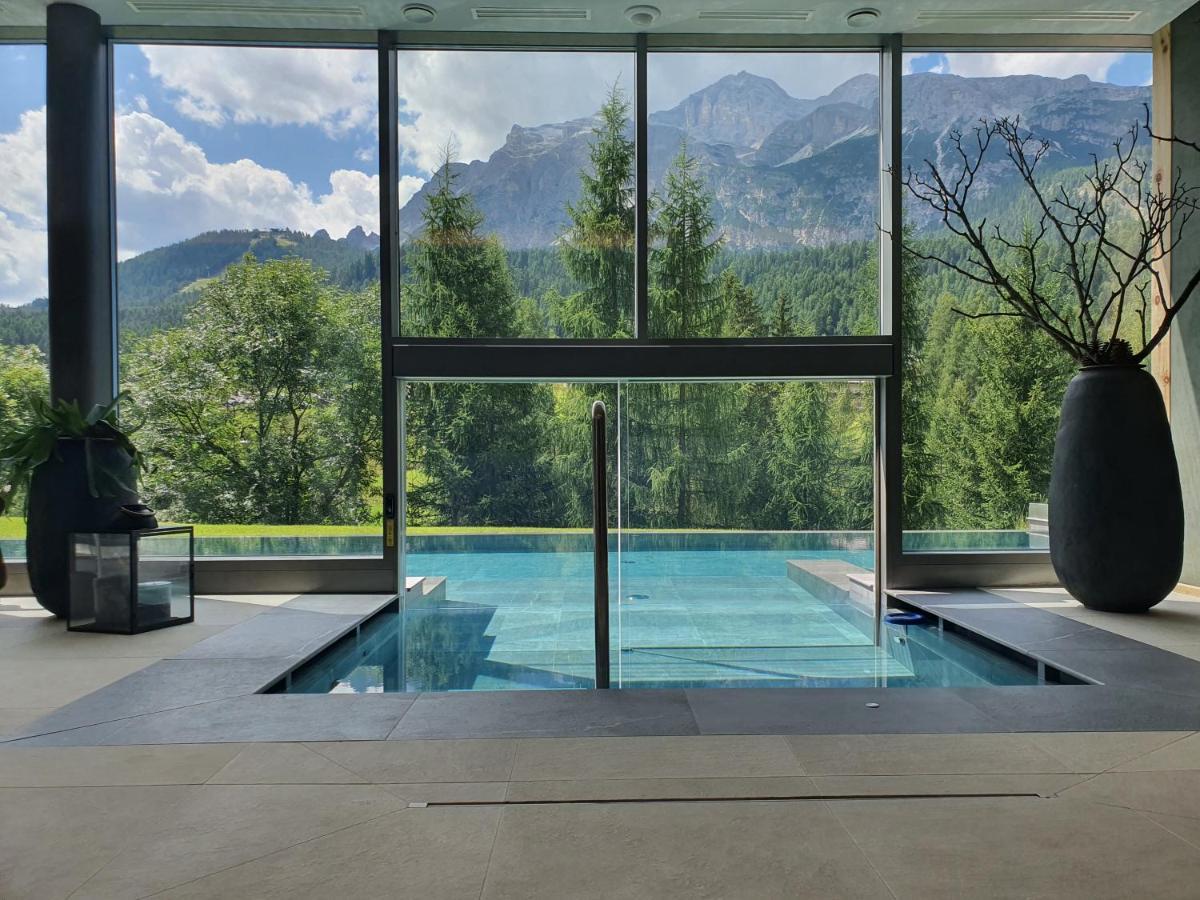 Dolomiti Lodge Alvera Cortina dʼAmpezzo Exteriör bild