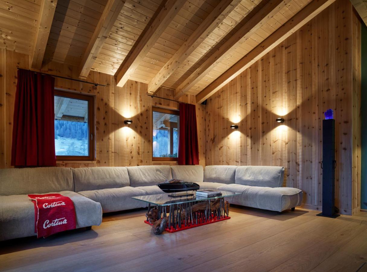 Dolomiti Lodge Alvera Cortina dʼAmpezzo Exteriör bild