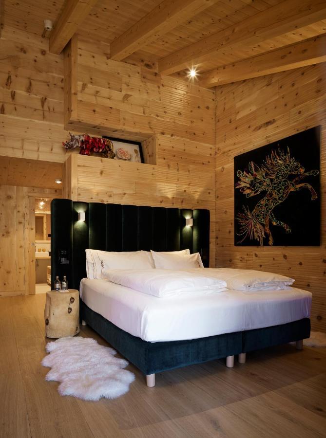Dolomiti Lodge Alvera Cortina dʼAmpezzo Exteriör bild
