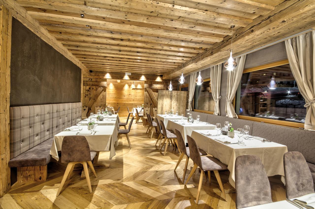 Dolomiti Lodge Alvera Cortina dʼAmpezzo Exteriör bild