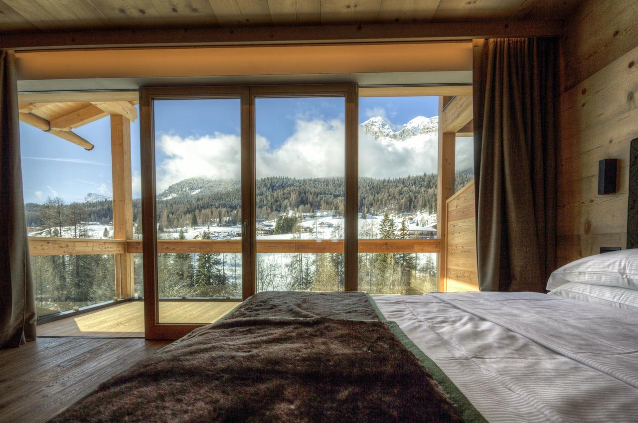 Dolomiti Lodge Alvera Cortina dʼAmpezzo Exteriör bild