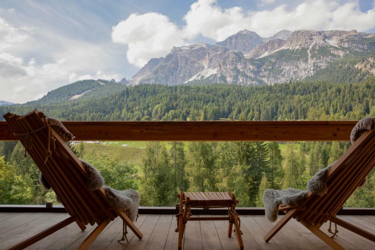 Dolomiti Lodge Alvera Cortina dʼAmpezzo Exteriör bild